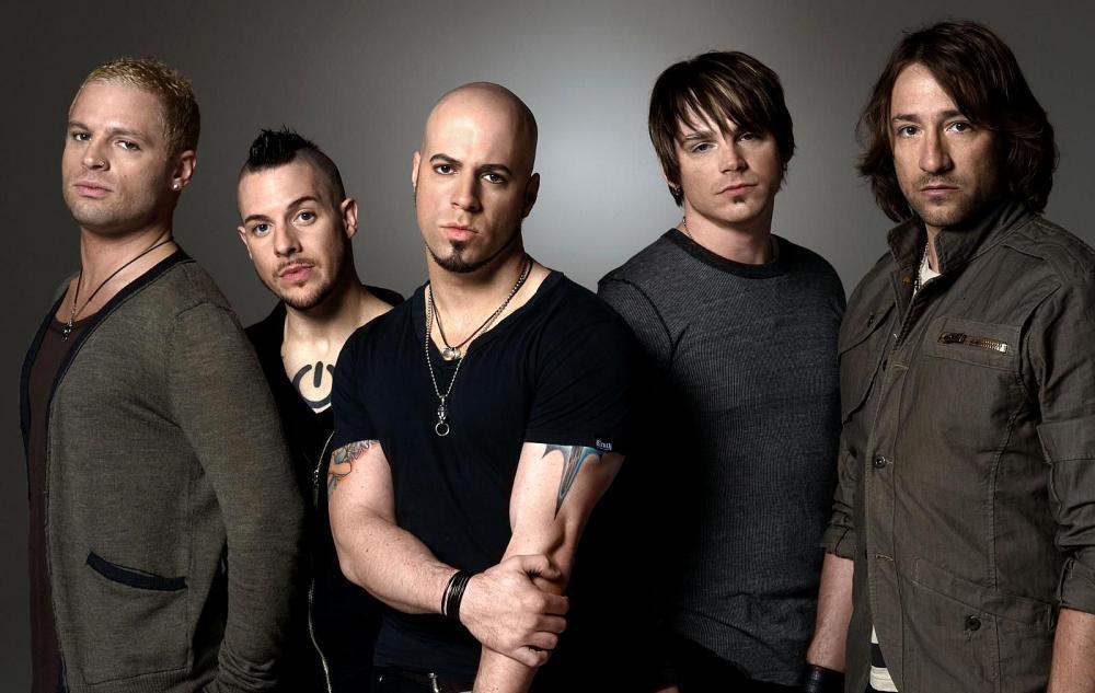 скачать клип Daughtry - Artificial