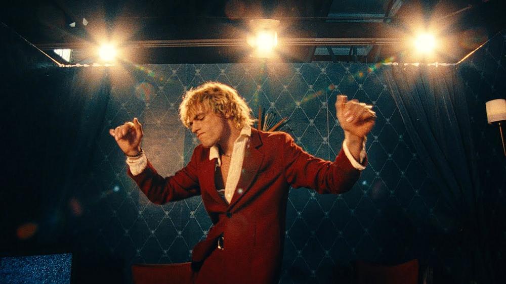 скачать клип THE DRIVER ERA and Ross Lynch - Rumors
