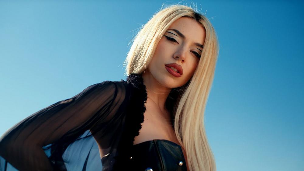 скачать клип Kygo and Ava Max - Whatever