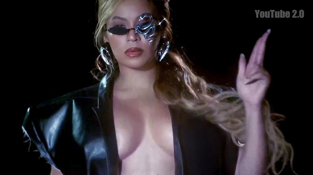 скачать клип Beyonce - TEXAS HOLD EM