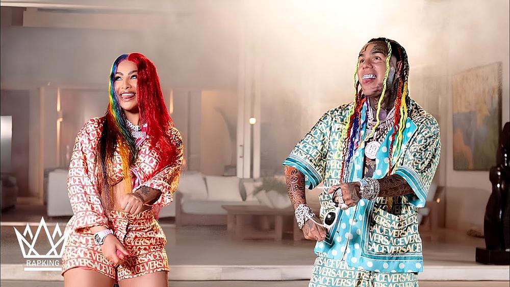 скачать клип 6IX9INE - BOOBA
