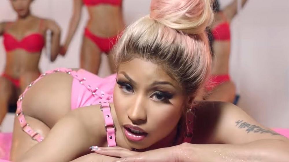 скачать клип Tyga - Hardest ft. Nicki Minaj