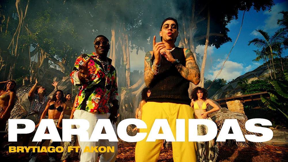 скачать клип Brytiago ft. Akon and Maffio - Paracaidas