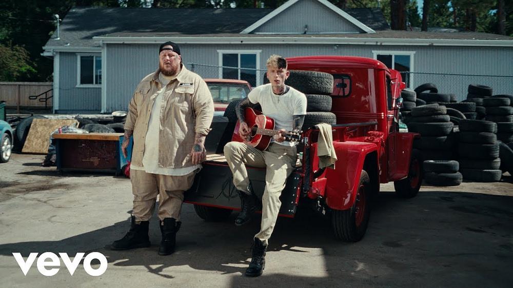 скачать клип mgk and Jelly Roll - Lonely Road 