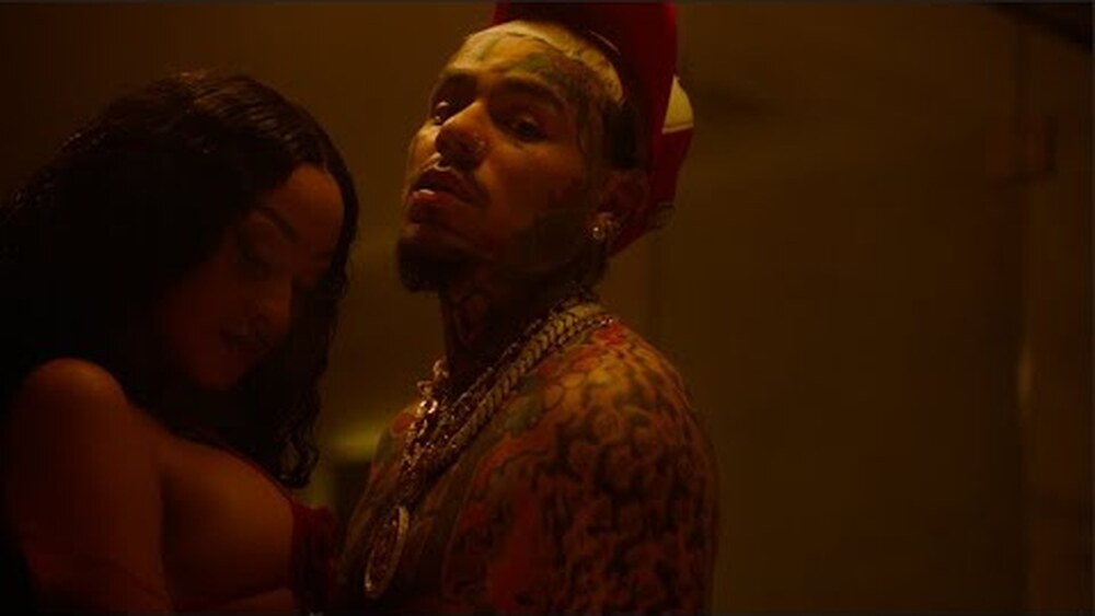 скачать клип 6ix9ine - La Baby Ft. La Perversa