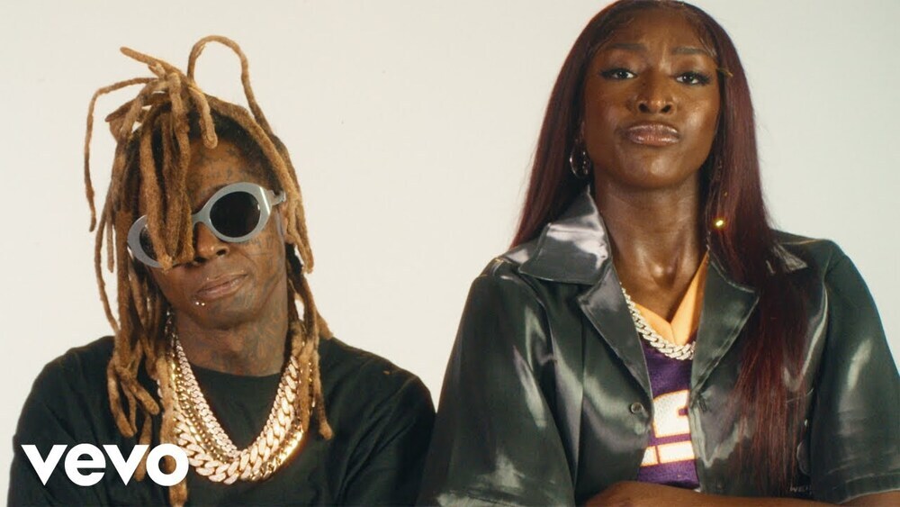 скачать клип Flau jae and Lil Wayne - Came Out A Beast