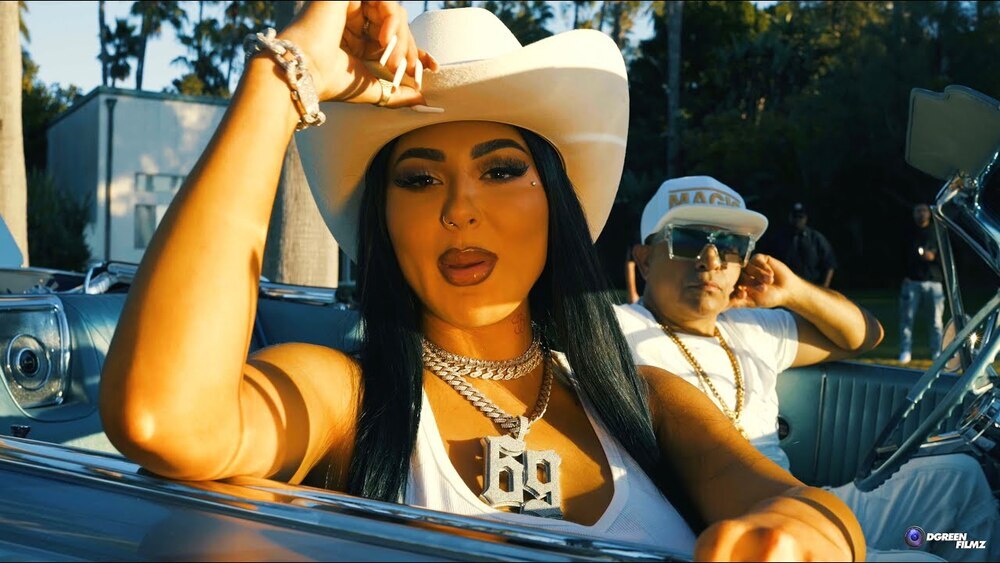 скачать клип Jenny69 , MC Magic - REPPIN RIVERSIDE
