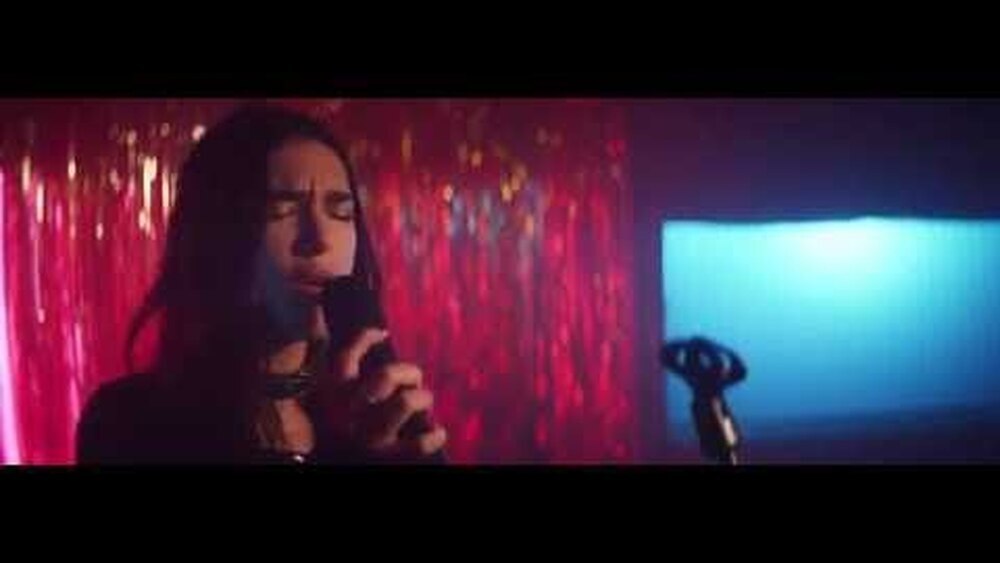 скачать клип Dua Lipa - Genesis