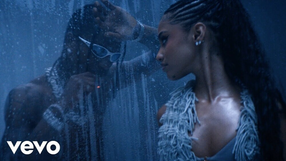 скачать клип Travis Scott - Water - Remix
