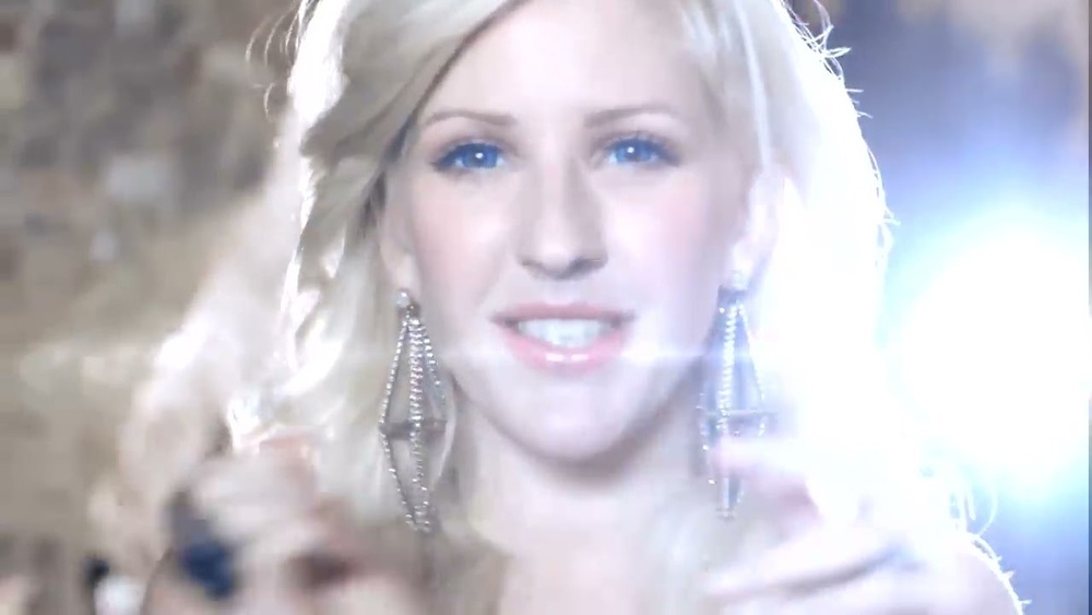 скачать клип Ellie Goulding - Starry Eyed