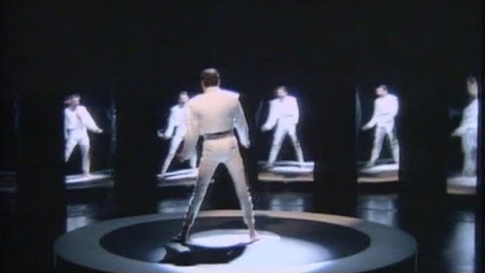 скачать клип Queen - I Was Born To Love You