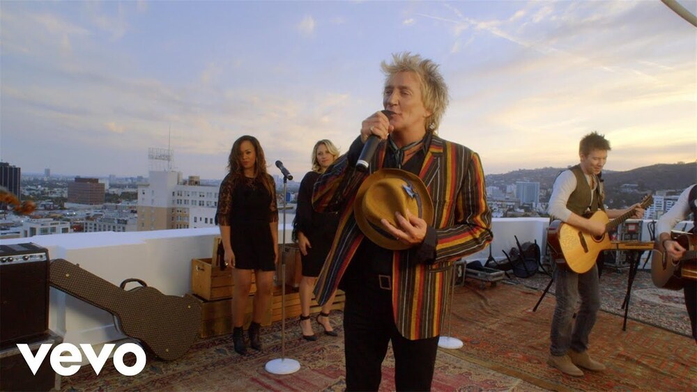скачать клип Rod Stewart - Love Is