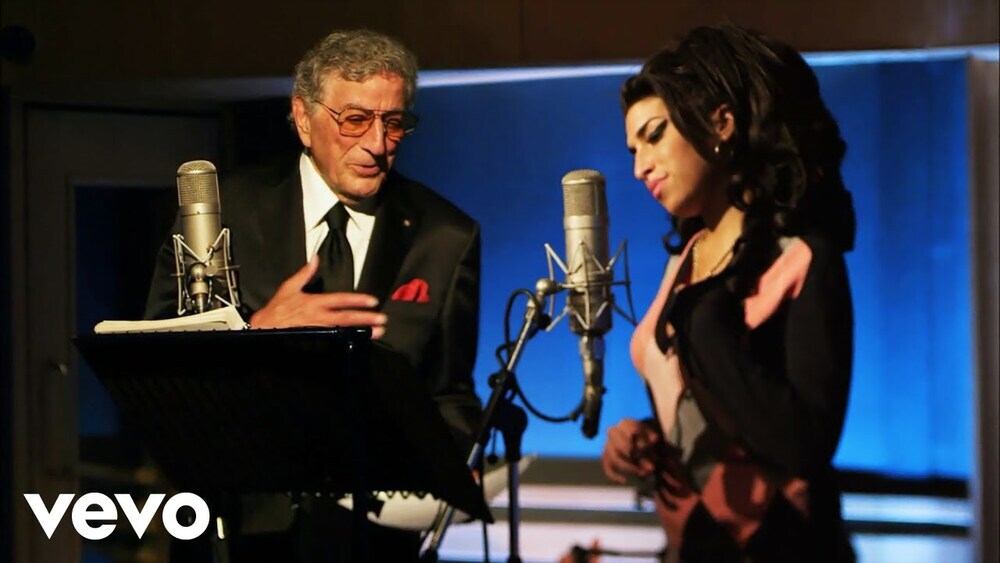 скачать клип Amy Winehouse - Body and Soul