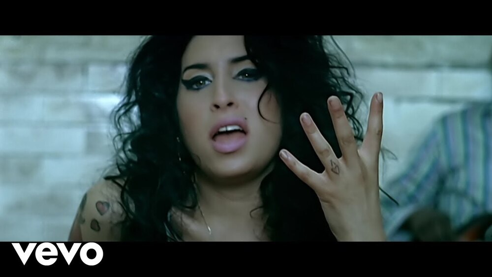 скачать клип Amy Winehouse - Rehab