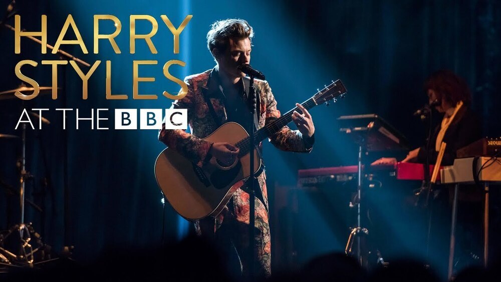 скачать клип Harry Styles - Girl Crush