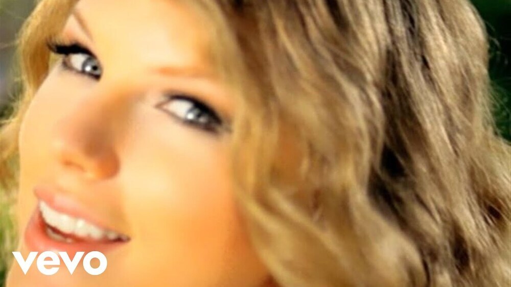 скачать клип Taylor Swift - Mine