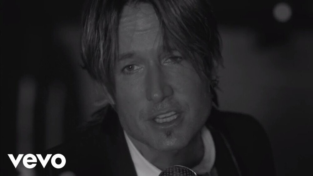 скачать клип Keith Urban - Blue is not Your Color