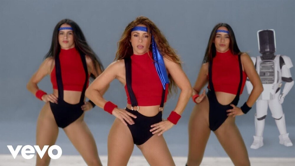 скачать клип Black Eyed Peas - GIRL LIKE ME
