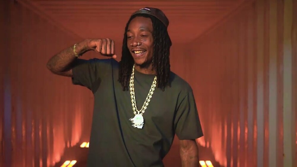 скачать клип Wiz Khalifa - No Competition