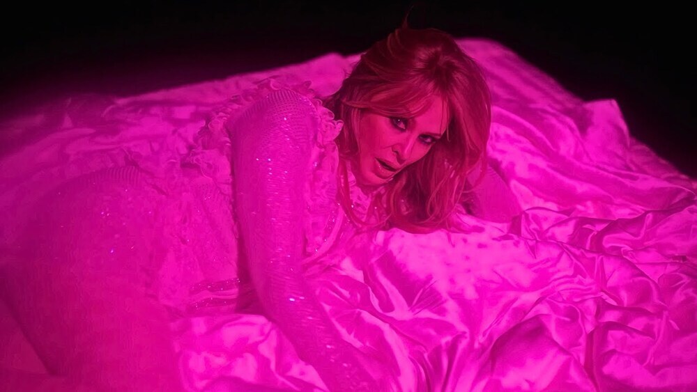 скачать клип Alok and Kylie Minogue - last night i dreamt i fell in love
