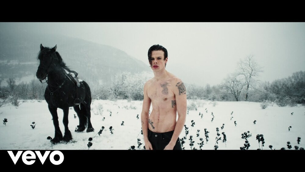скачать клип YUNGBLUD - Hello Heaven Hello