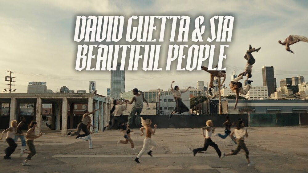 скачать клип David Guetta, Sia - Beautiful People