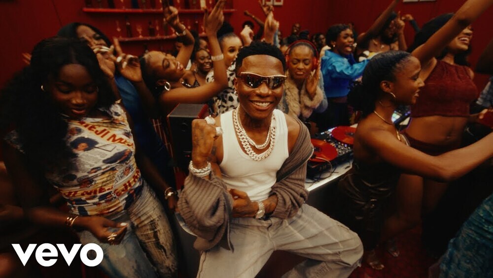 скачать клип Wizkid - Kese