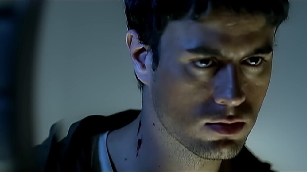 скачать клип Enrique Iglesias - Tired Of Being Sorry