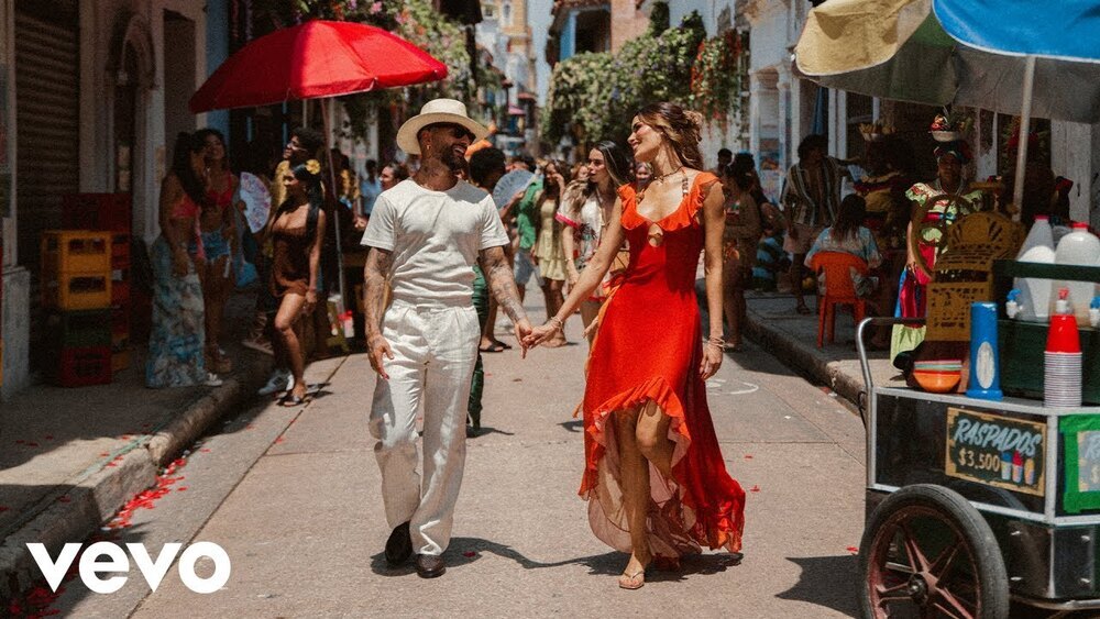 скачать клип Maluma - BRONCEADOR