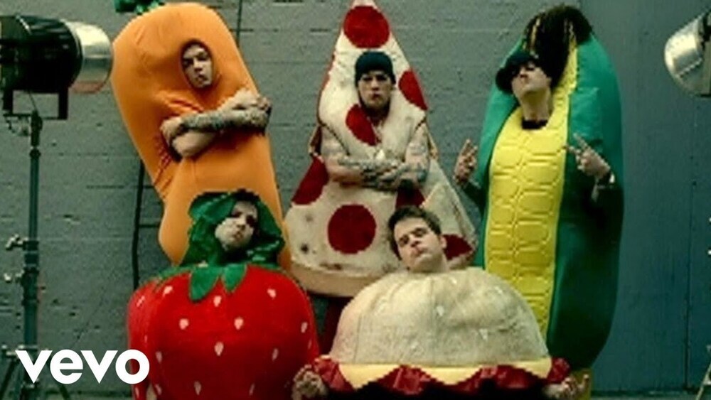 скачать клип Good Charlotte - I Just Wanna Live