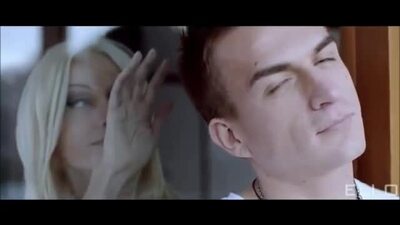 Скачать клип
