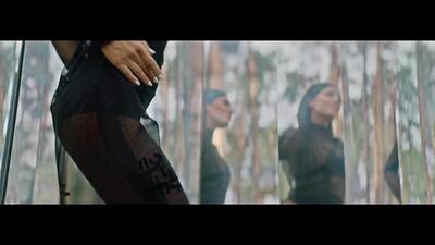 Скачать клип