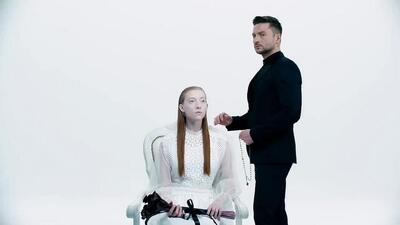 Скачать клип