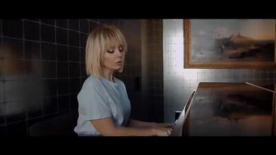 Скачать клип