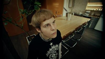 Скачать клип