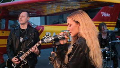 Скачать клип