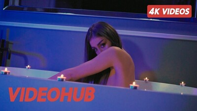 Скачать клип