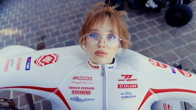 Скачать клип